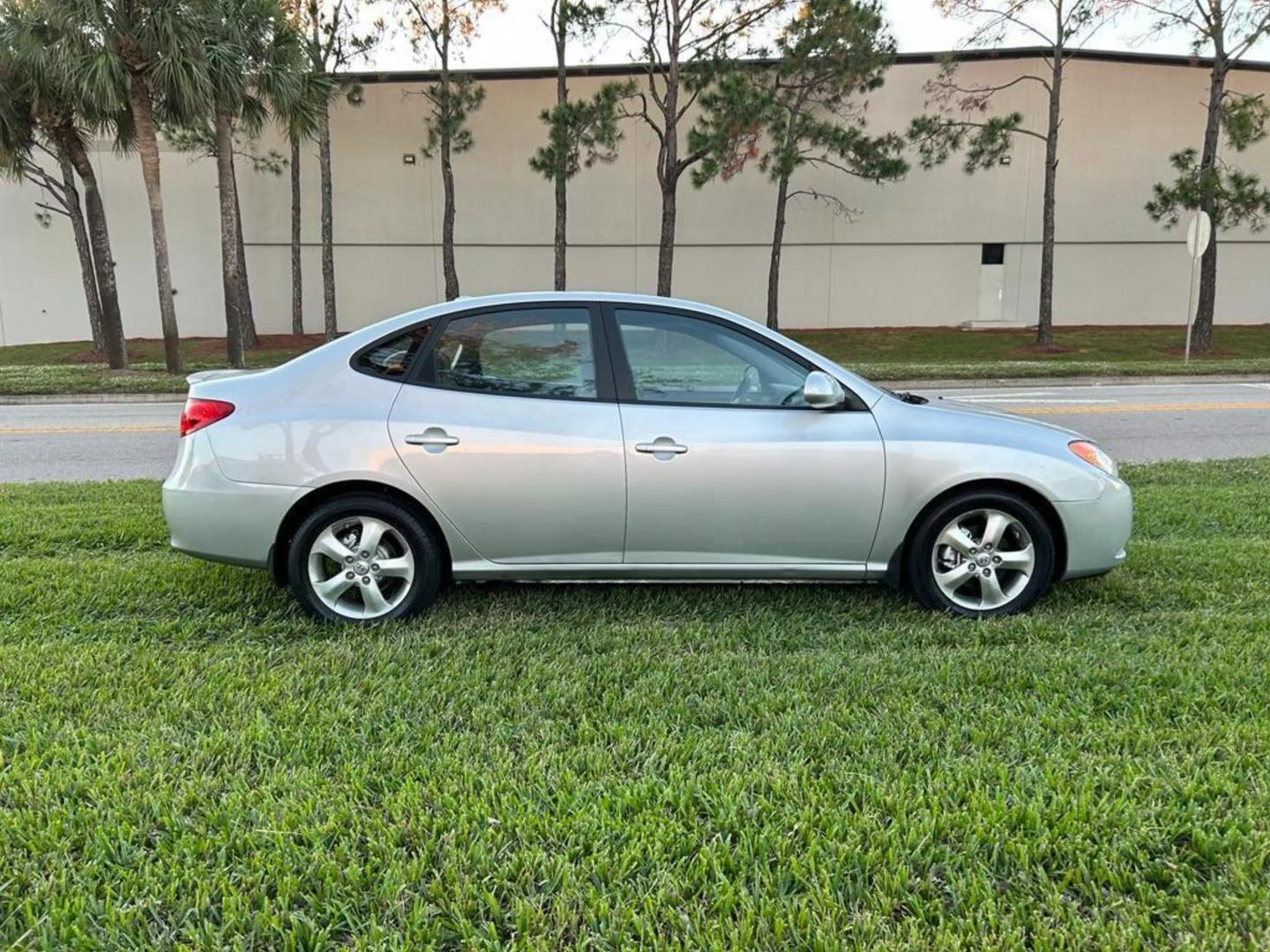 2008 Hyundai Elantra GLS photo 8