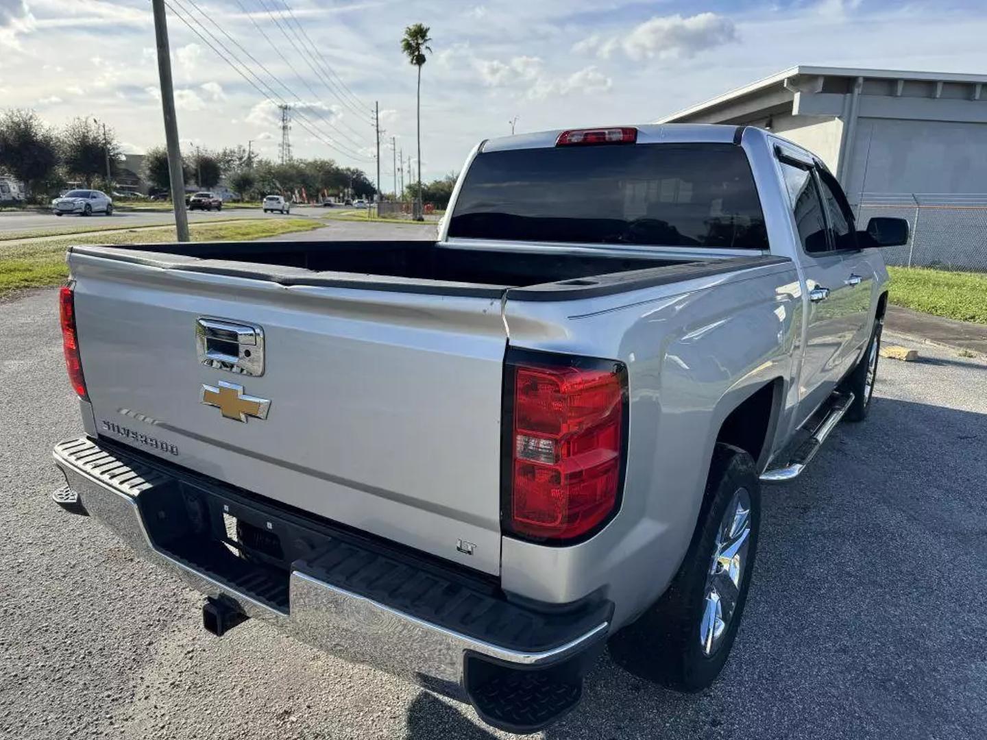 2014 Chevrolet Silverado 1500 LT photo 5