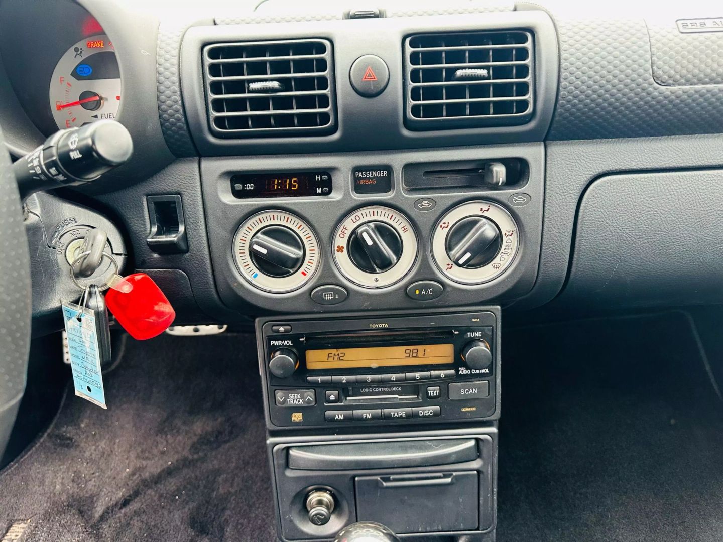 2003 Toyota Mr2 - Image 14