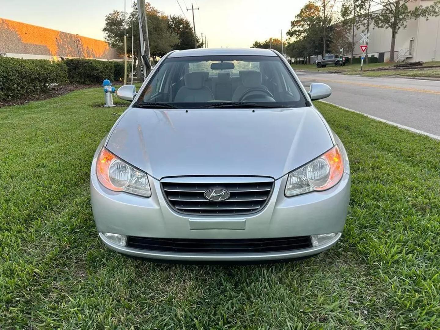 2008 Hyundai Elantra GLS photo 2