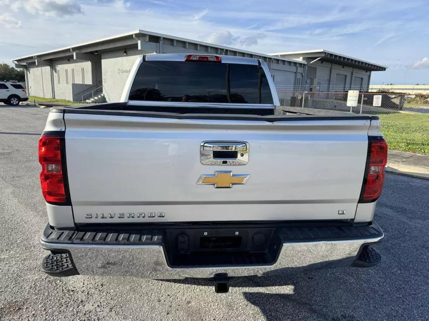 2014 Chevrolet Silverado 1500 LT photo 4