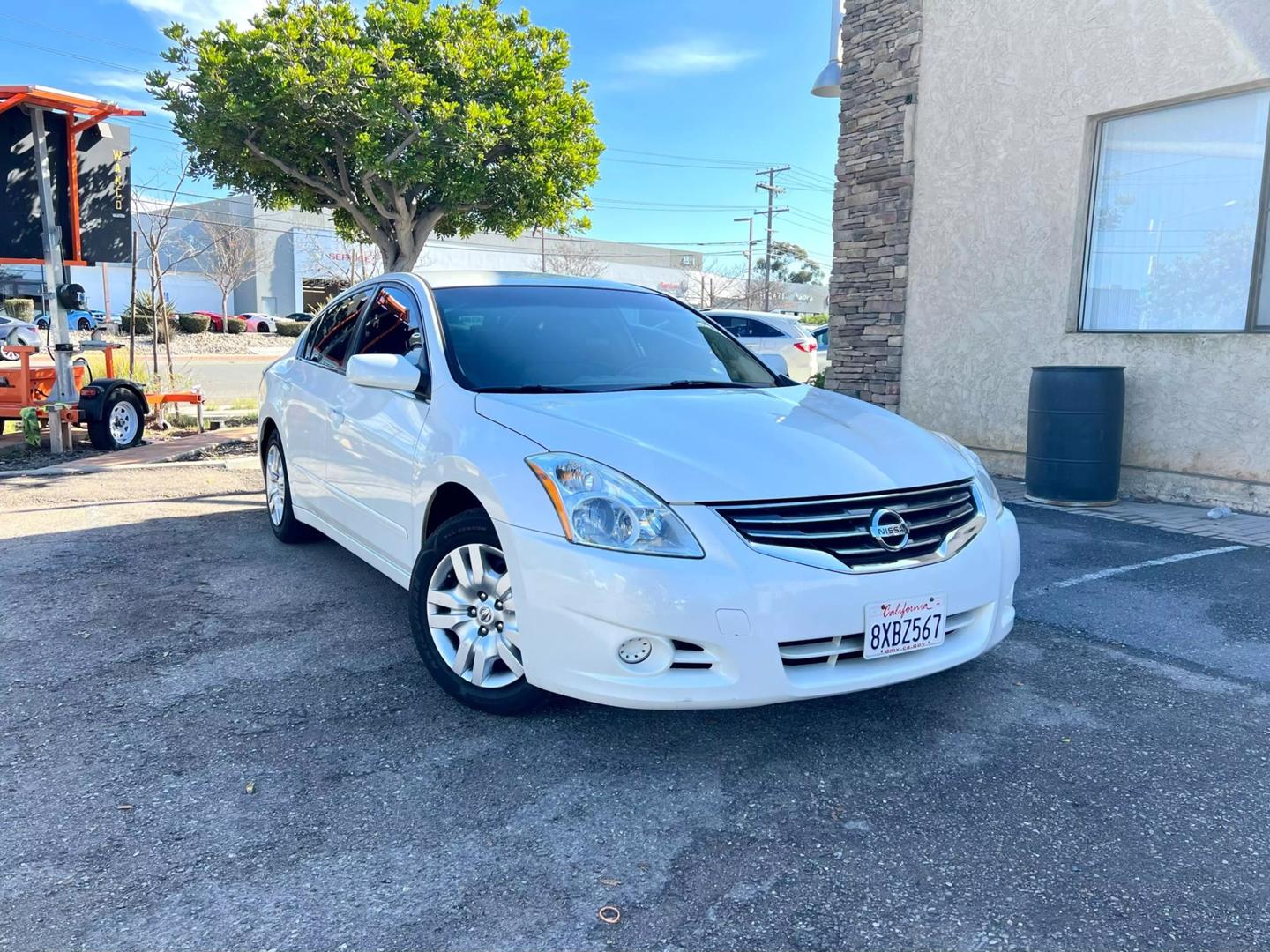 2011 Nissan Altima S photo 4