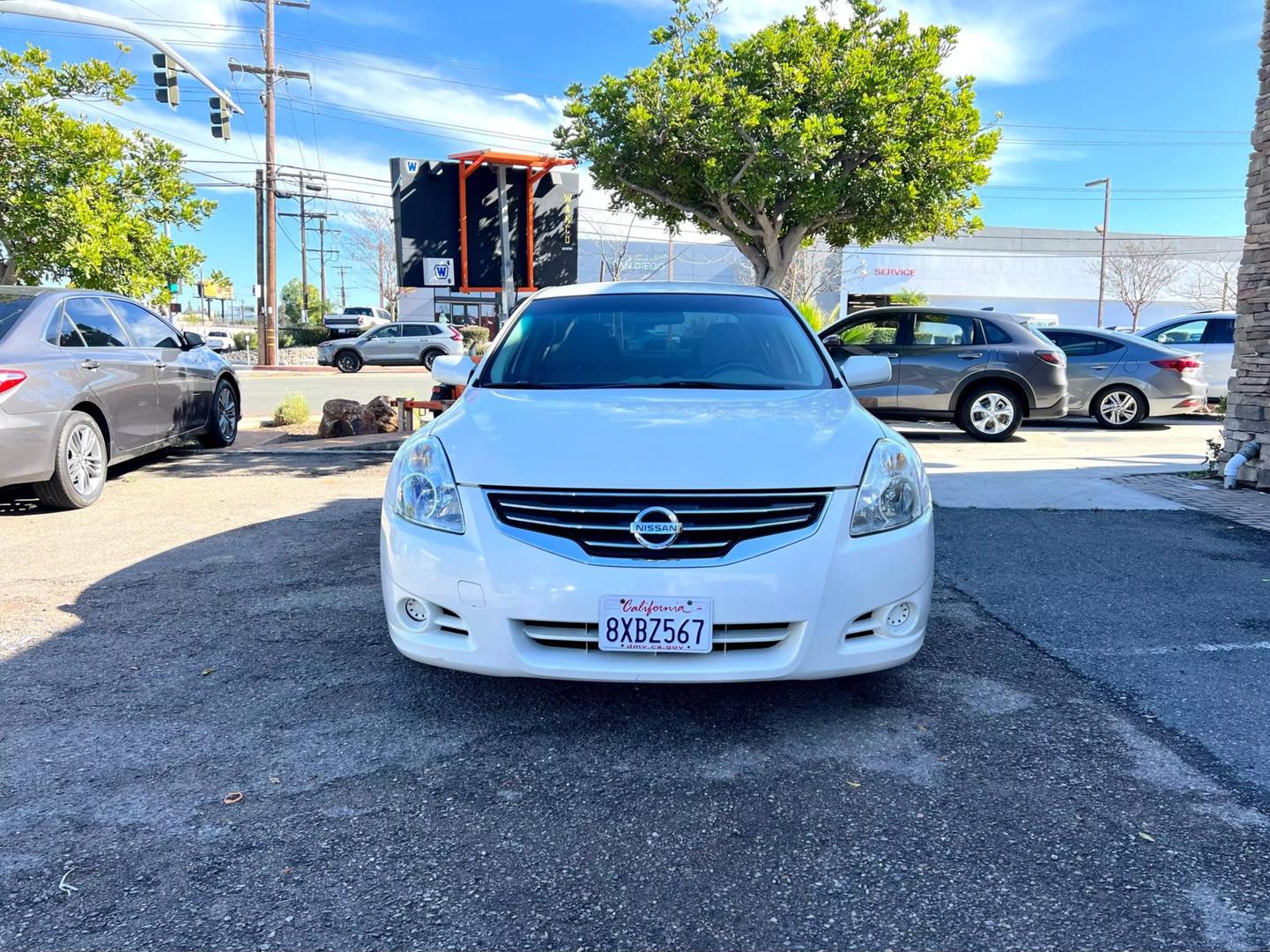 2011 Nissan Altima S photo 14