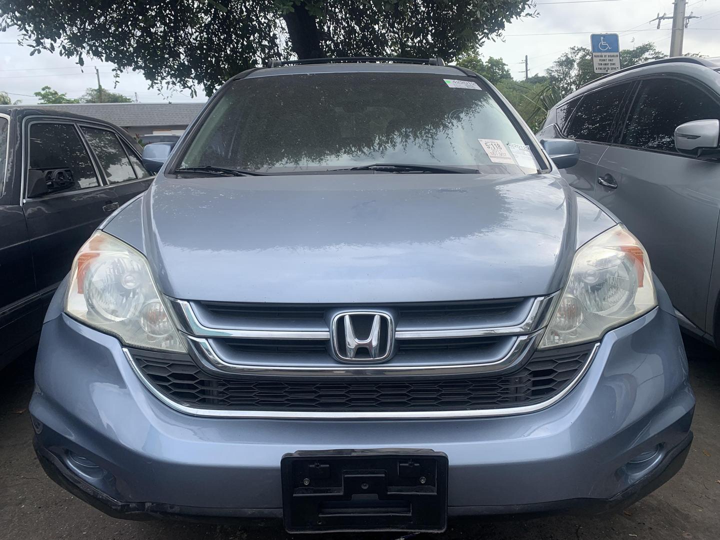 Honda CR-V's photo