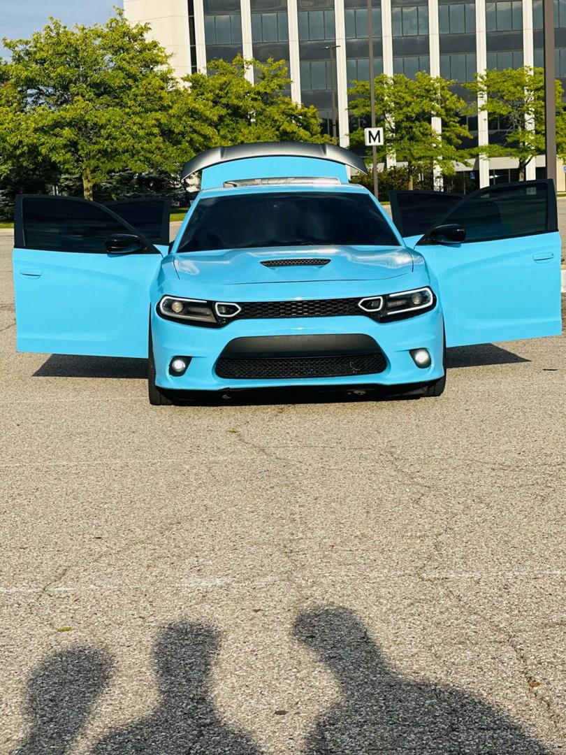 2017 Dodge Charger R/T photo 2