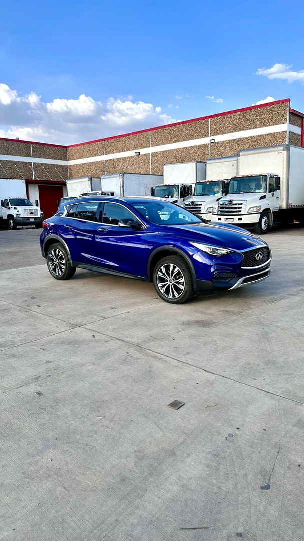 2017 INFINITI QX30