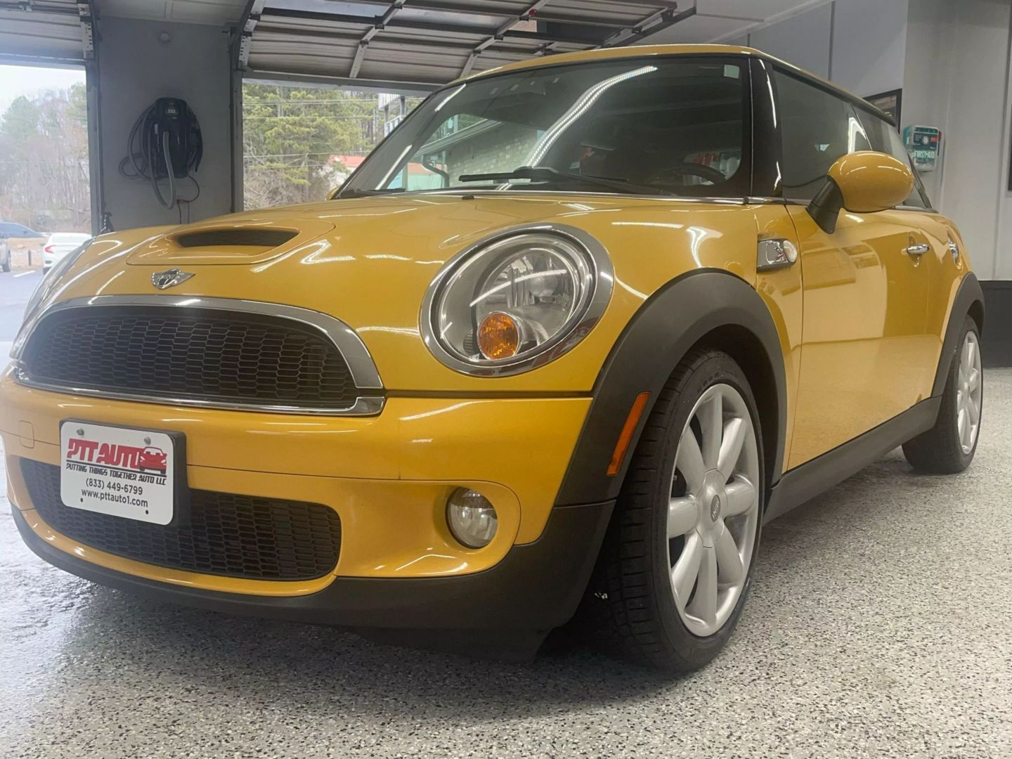2008 MINI Cooper S's photo