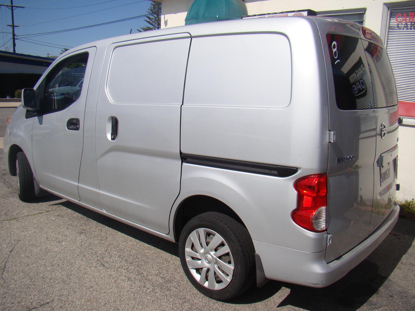 2015 Nissan NV200 SV photo 7