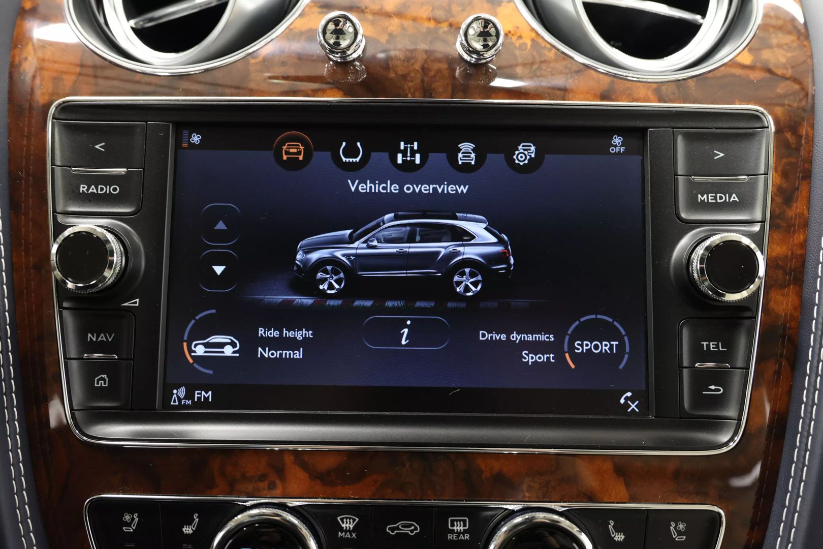 2017 Bentley Bentayga - Image 44