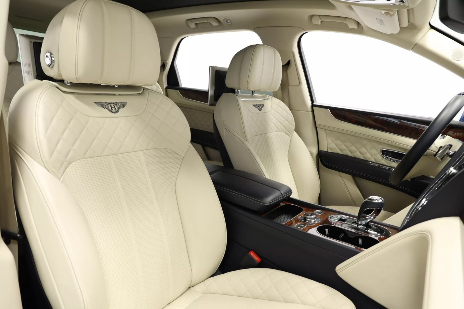 2017 Bentley Bentayga - Image 107