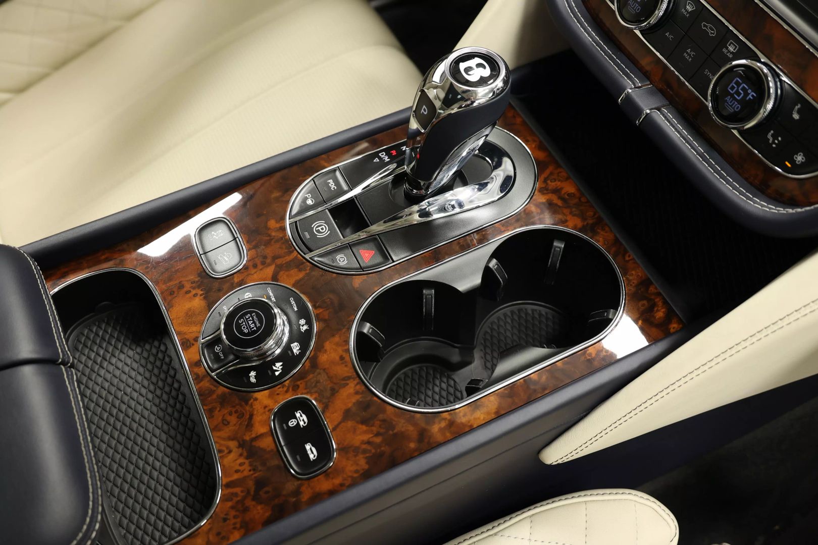 2017 Bentley Bentayga - Image 114