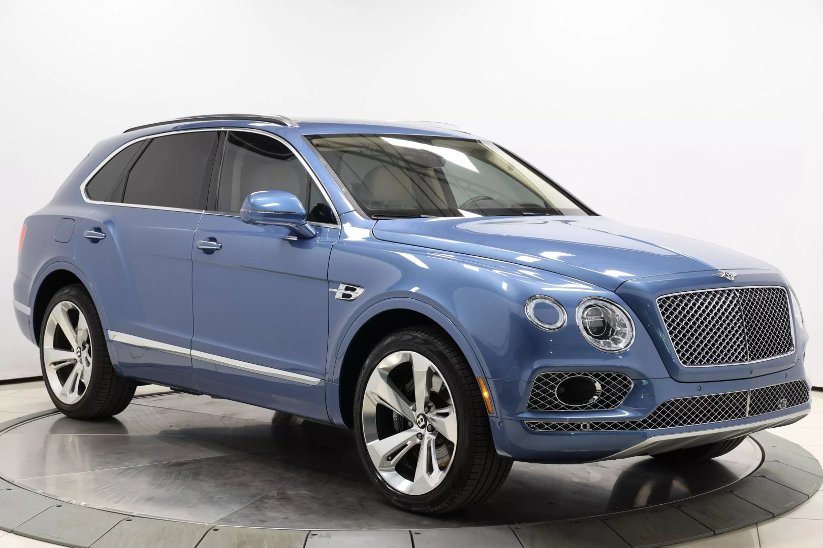 2017 Bentley Bentayga - Image 118