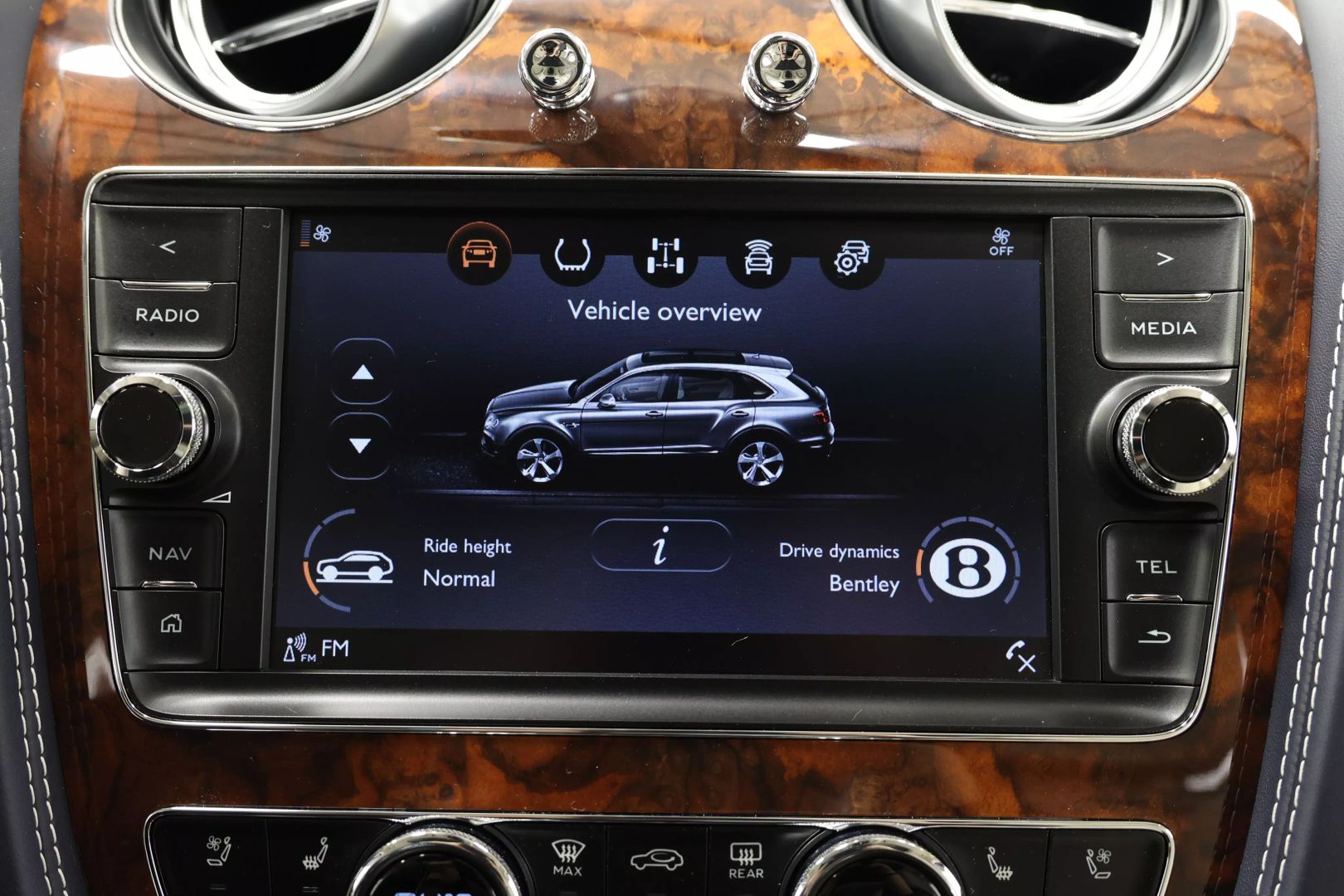 2017 Bentley Bentayga - Image 43