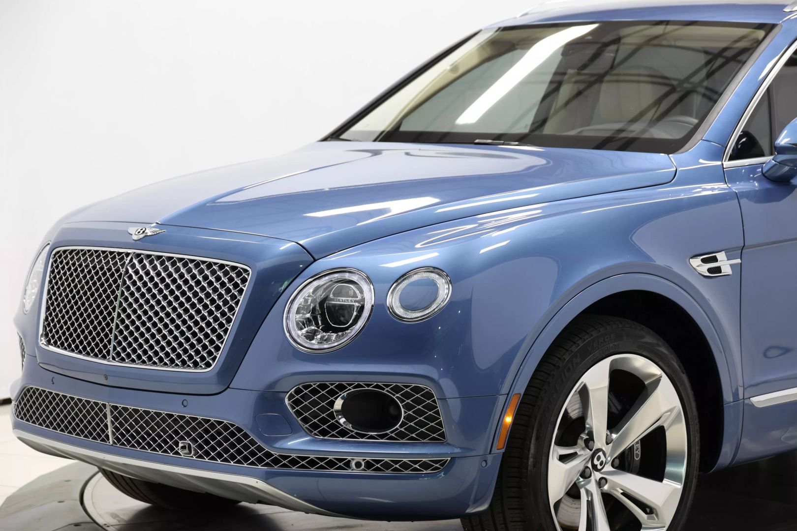 2017 Bentley Bentayga - Image 122