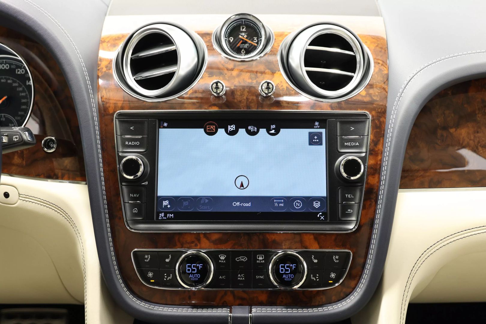 2017 Bentley Bentayga - Image 48