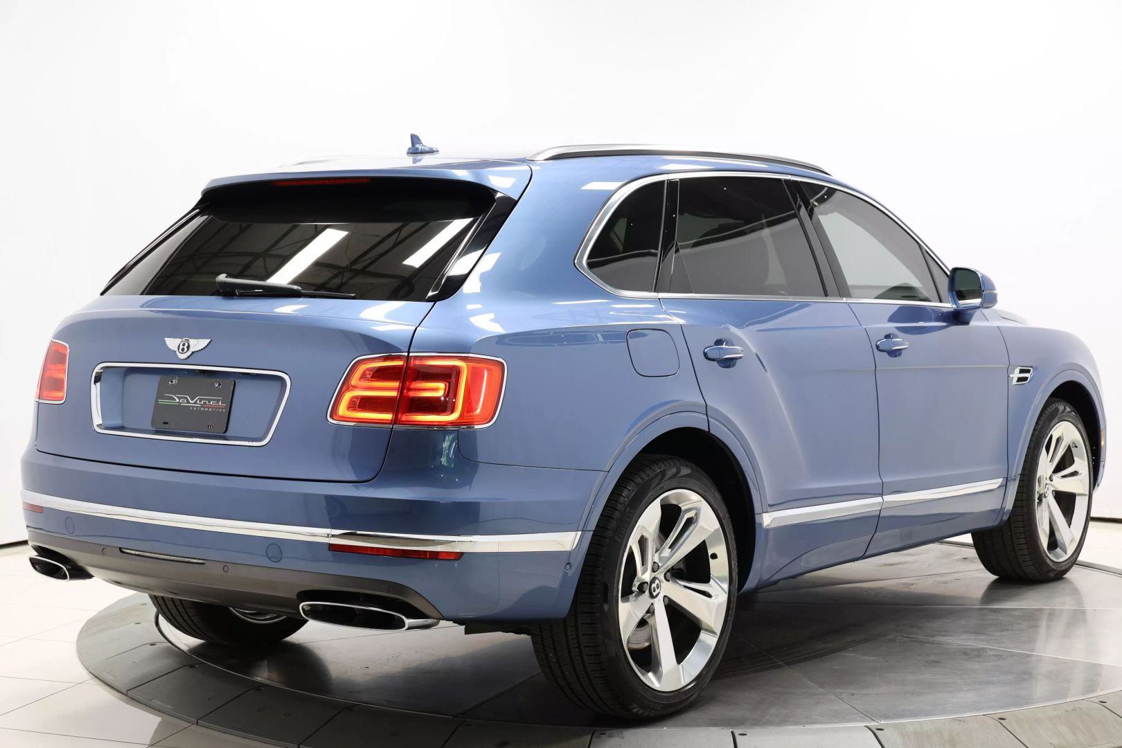 2017 Bentley Bentayga - Image 4