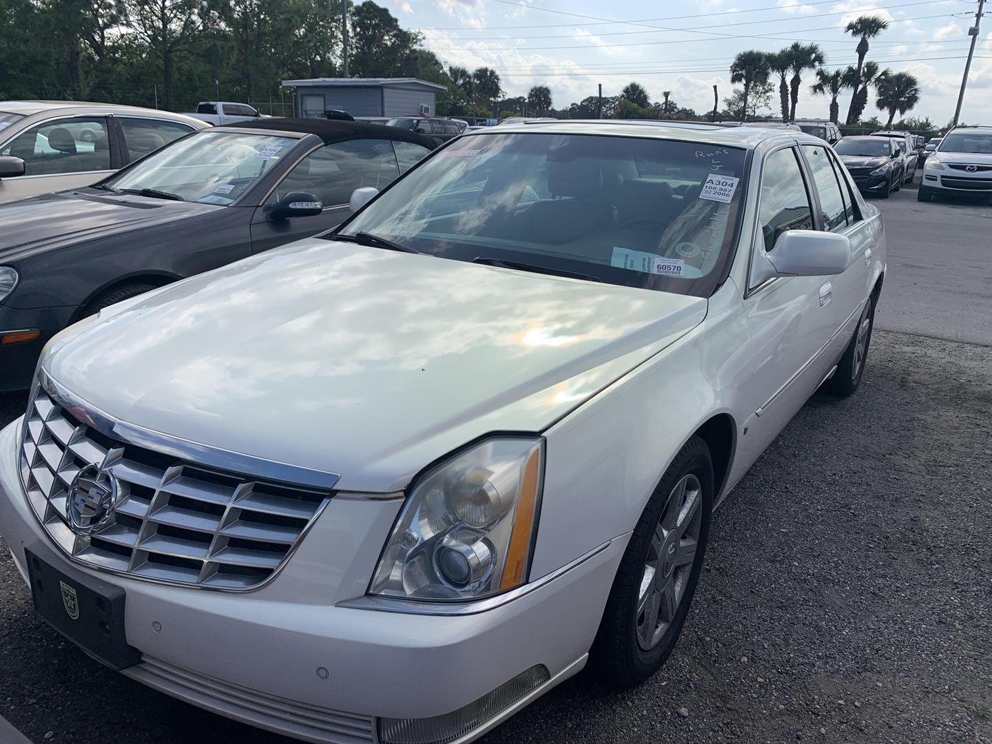 2006 Cadillac DTS null photo 3