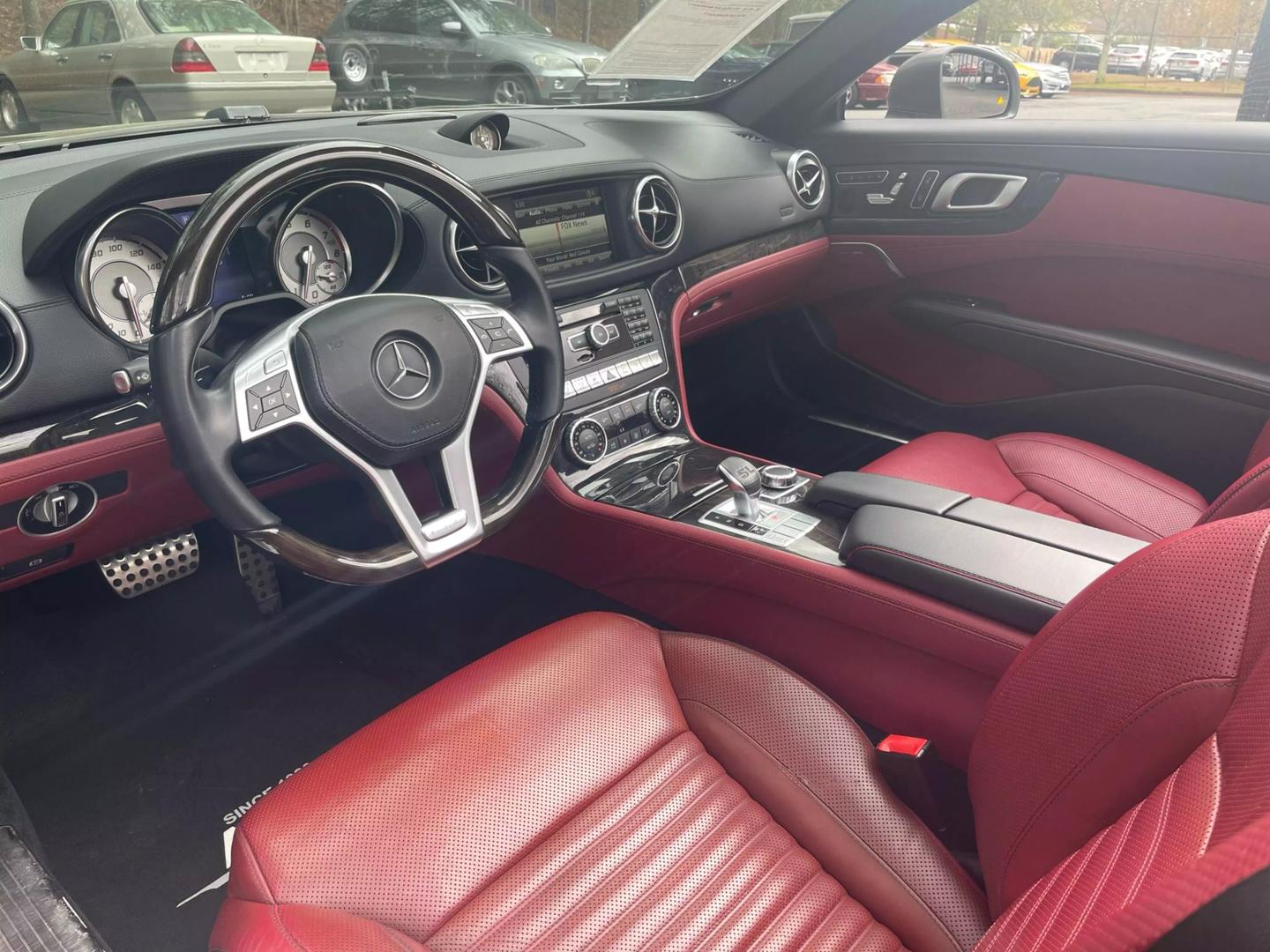 2016 Mercedes-Benz SL-Class SL550 photo 14