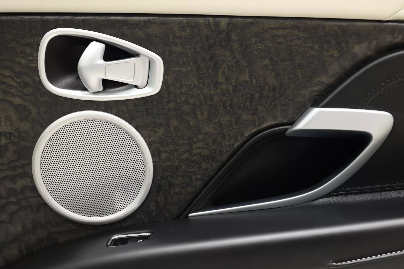 2020 Aston Martin Db11 - Image 75