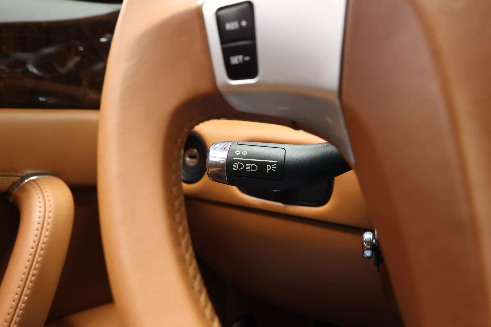 2014 Bentley Flying Spur - Image 27