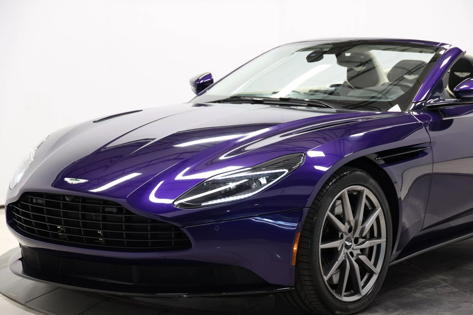 2020 Aston Martin Db11 - Image 96