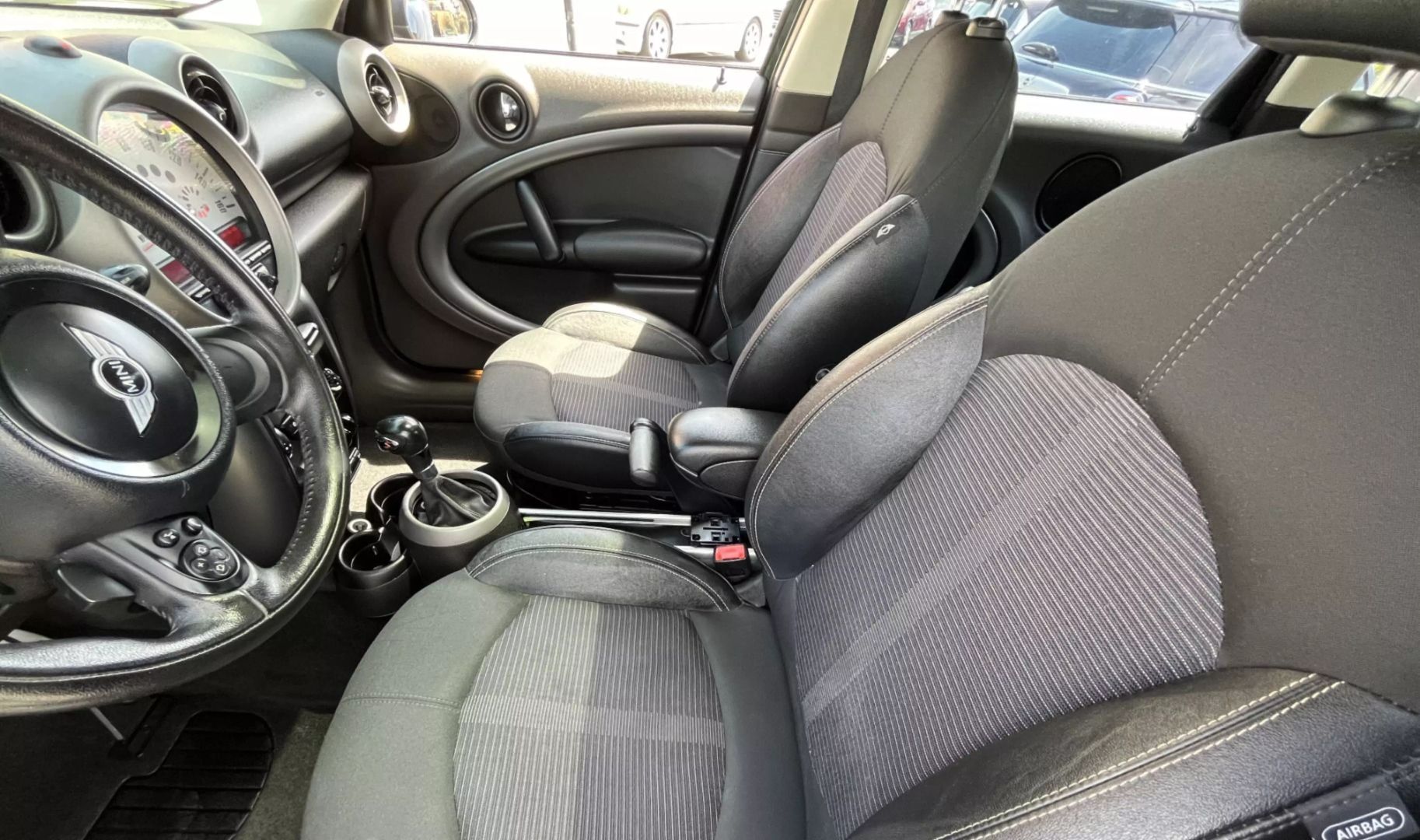 2011 Mini Countryman  Vin: Wmwzc5c5xbwl55418 Stock Id: L55418 - Image 9