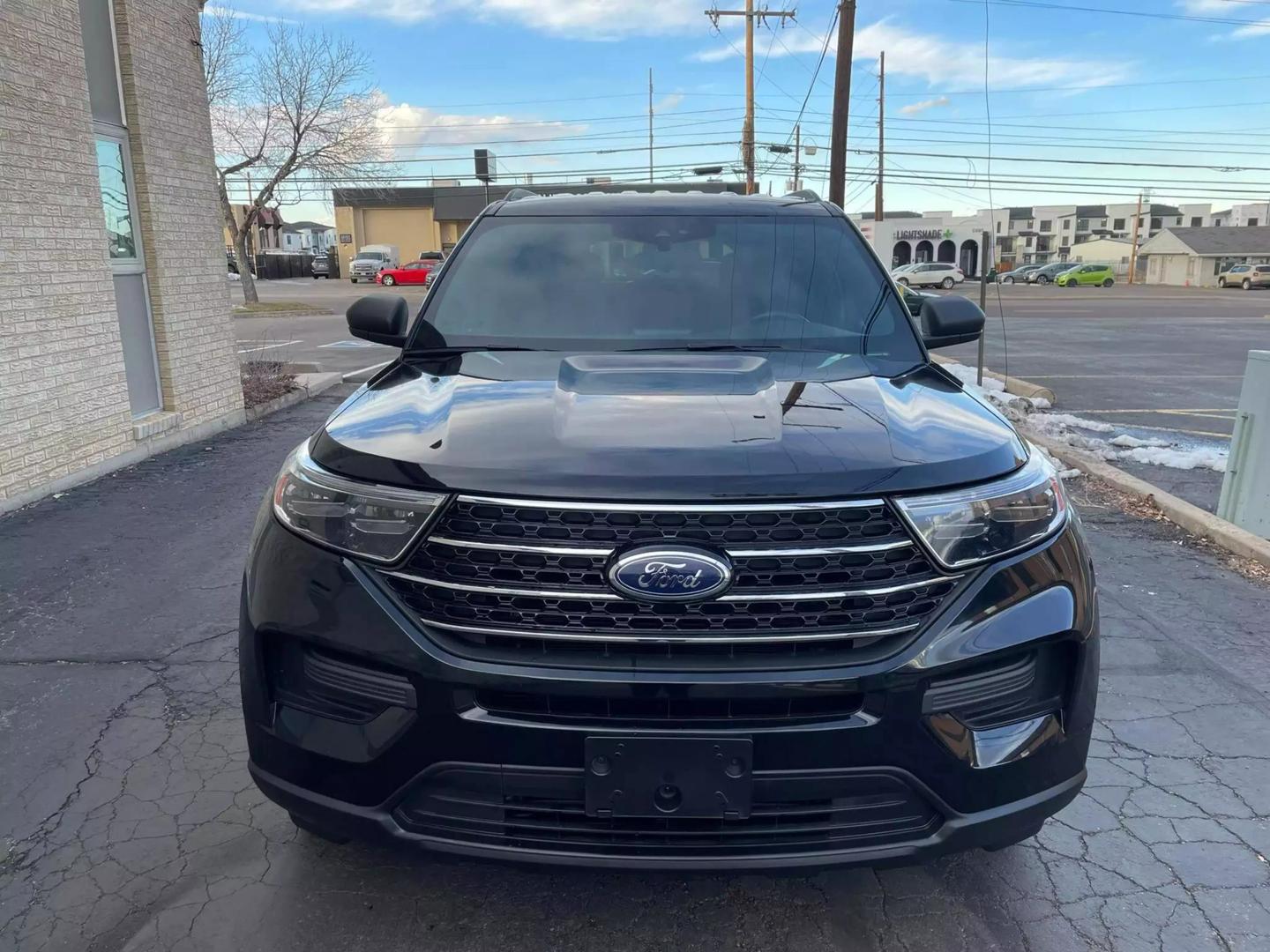 2020 Ford Explorer XLT photo 2