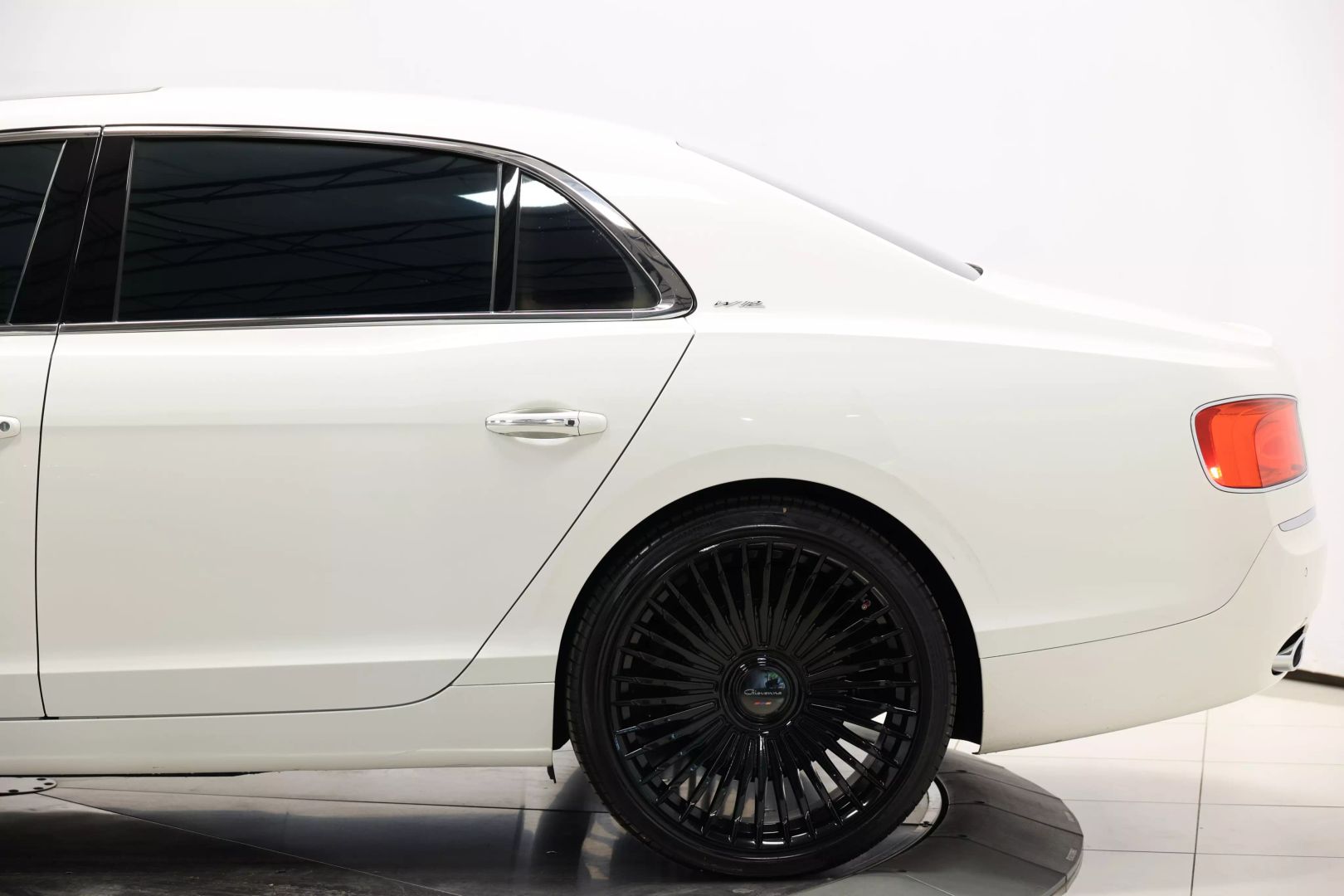 2014 Bentley Flying Spur - Image 8