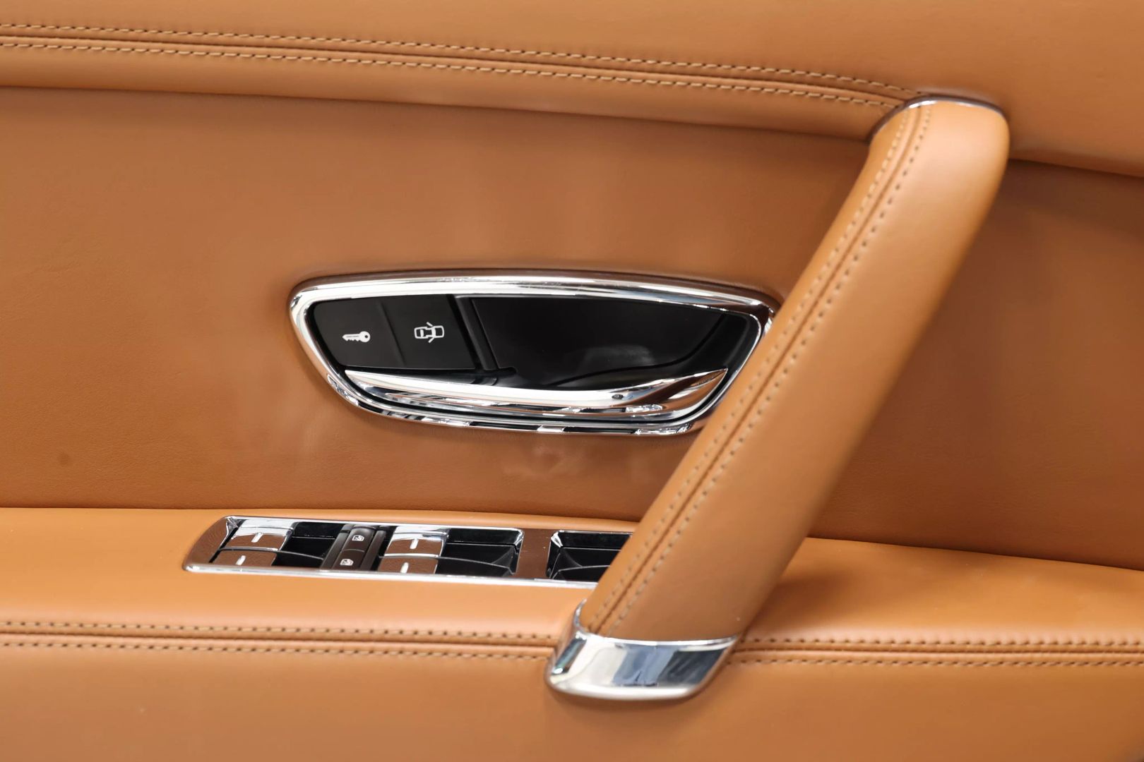 2014 Bentley Flying Spur - Image 11