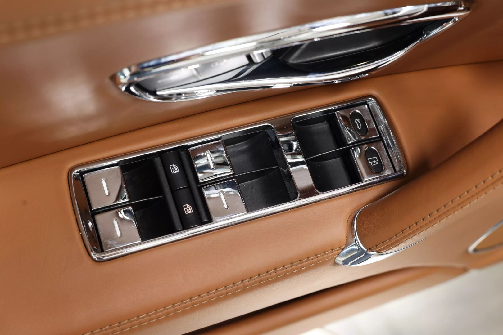 2014 Bentley Flying Spur - Image 10