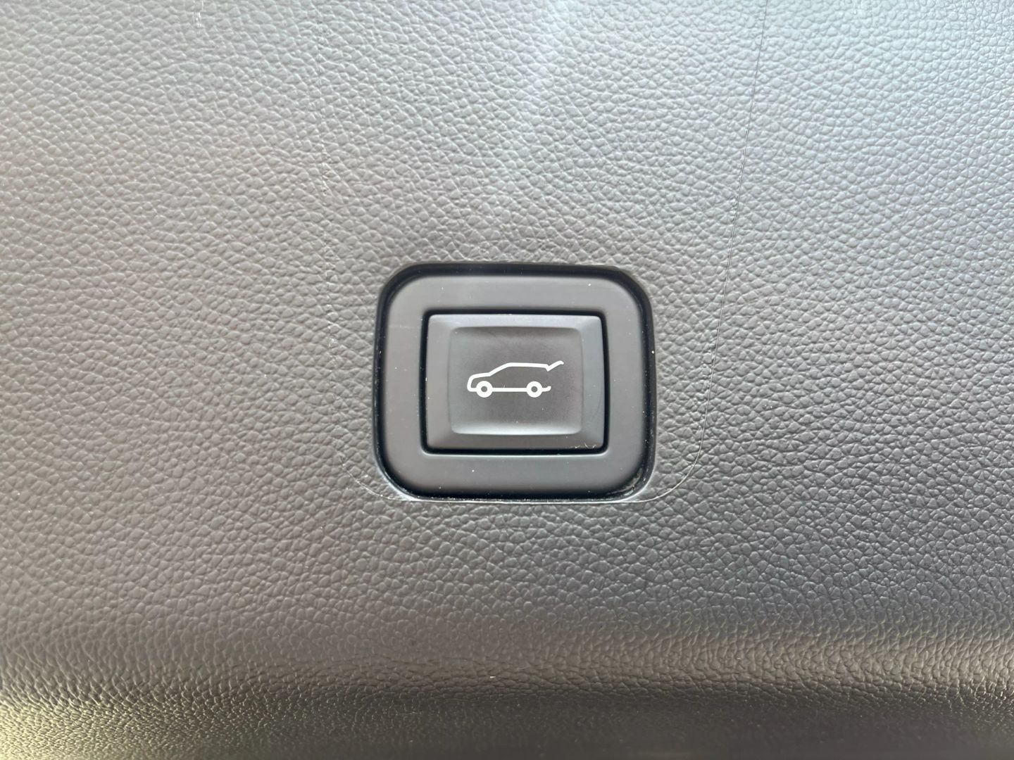 2021 CHEVROLET TRAVERSE SUV V6, 3.6 LITER LT SPORT UTILITY 4D