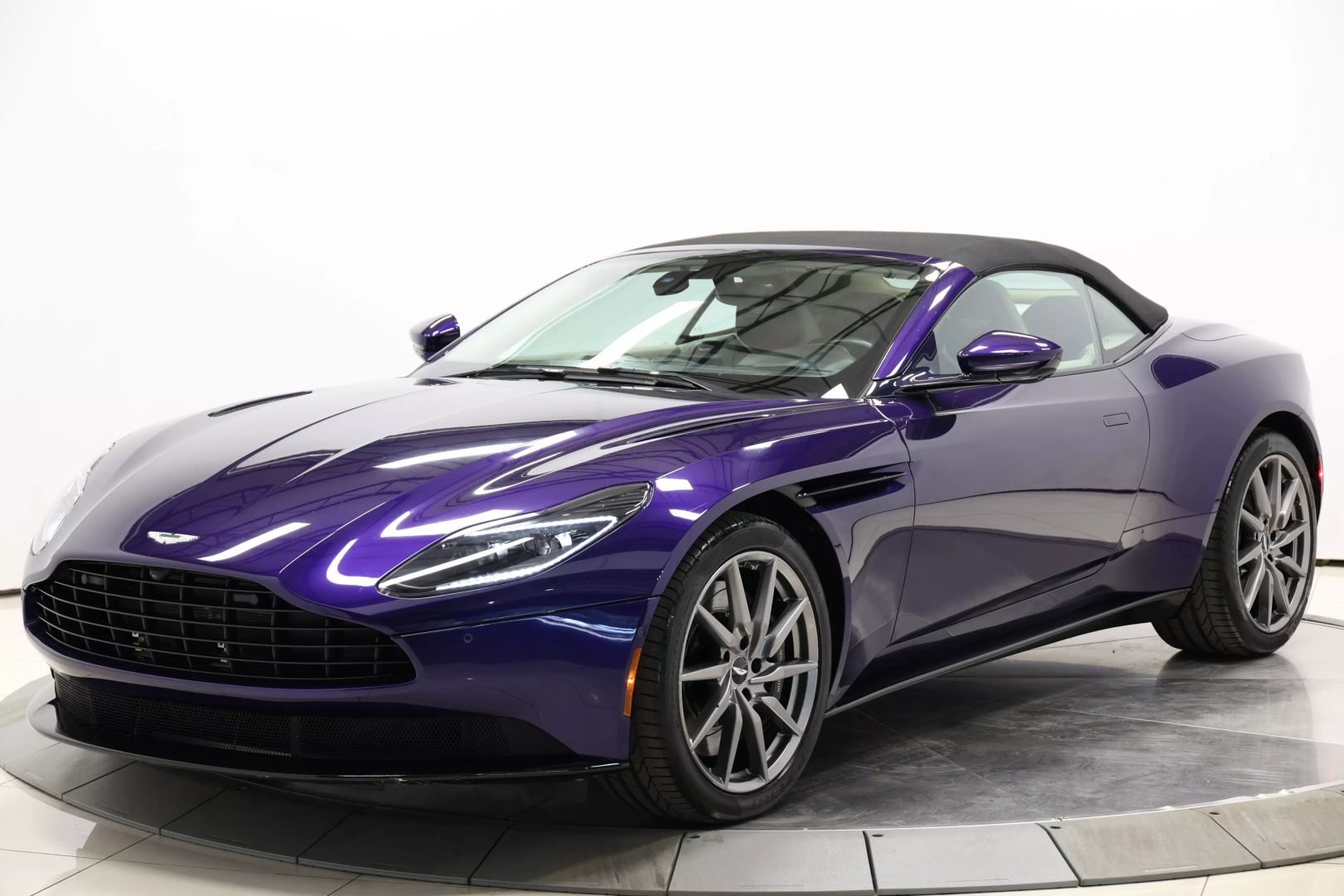 2020 Aston Martin Db11 - Image 97