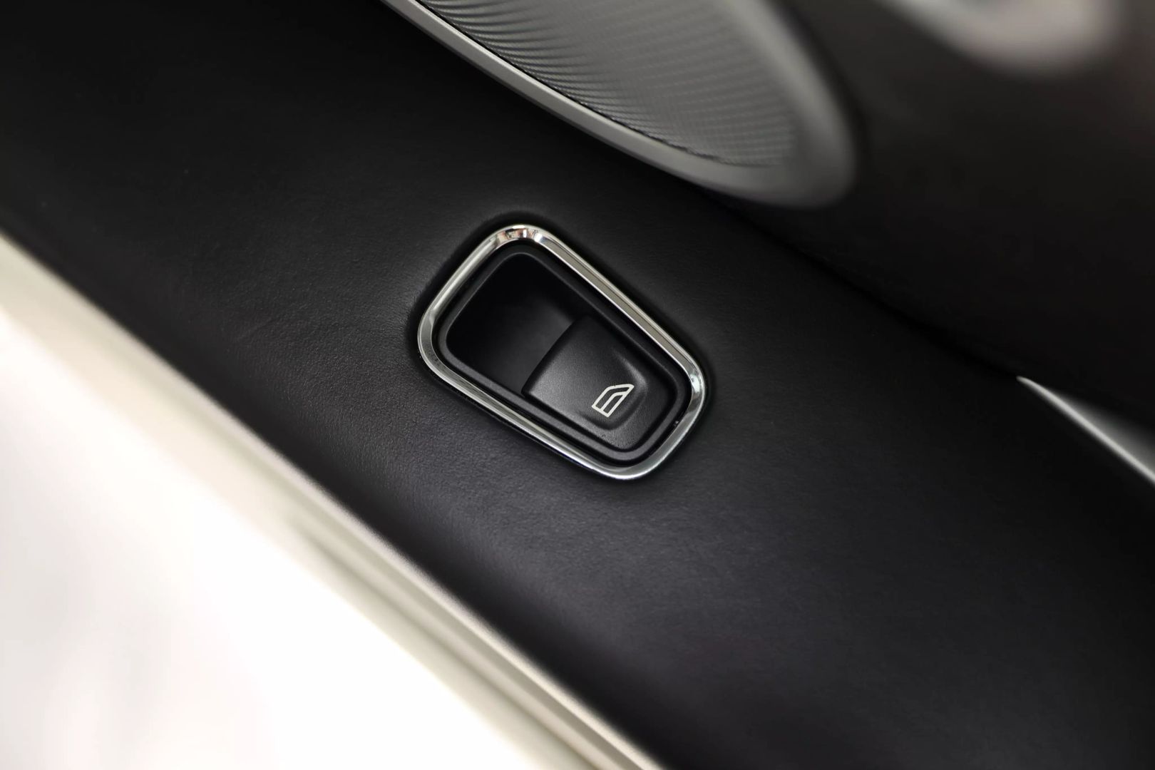2020 Aston Martin Db11 - Image 76