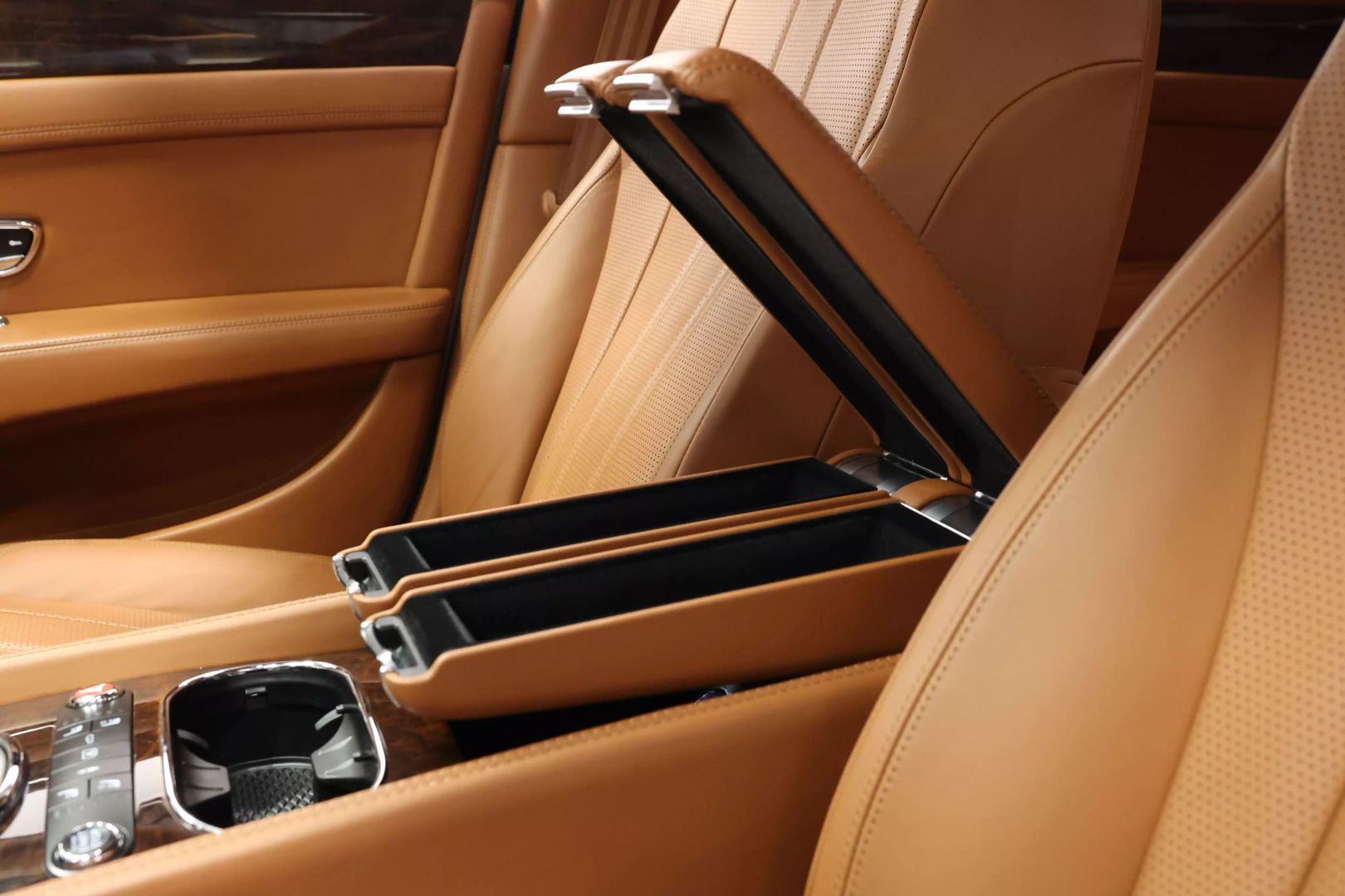 2014 Bentley Flying Spur - Image 21