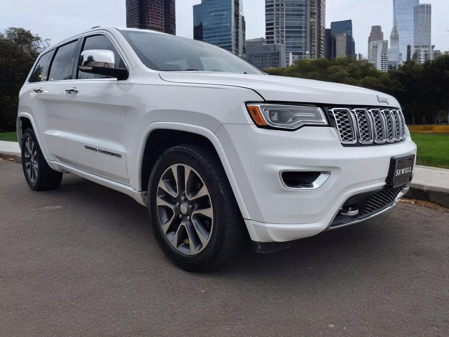 2017 Jeep Grand Cherokee Overland photo 8