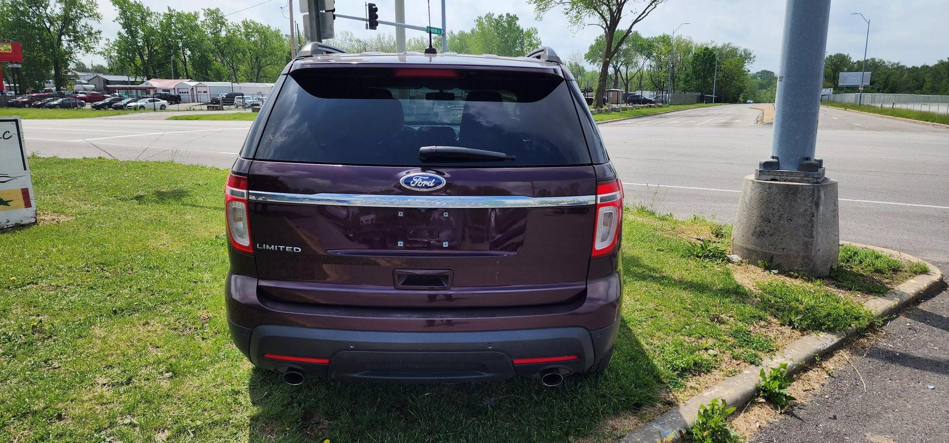 2011 Ford Explorer Limited photo 4