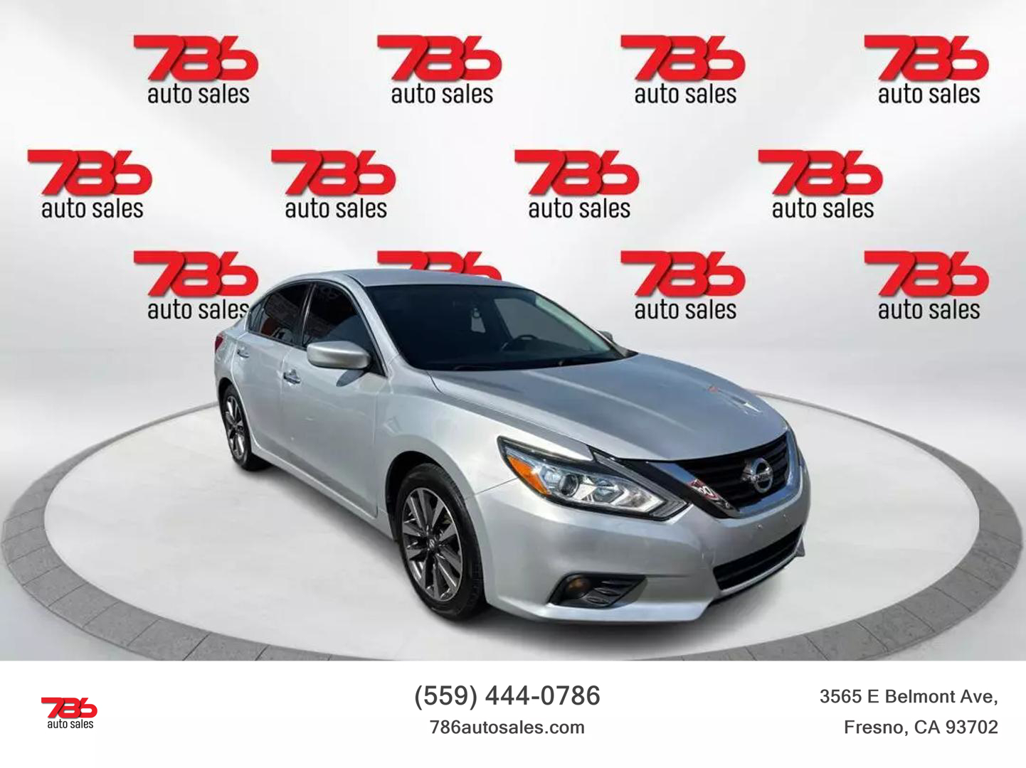 2017 Nissan Altima SV photo 1