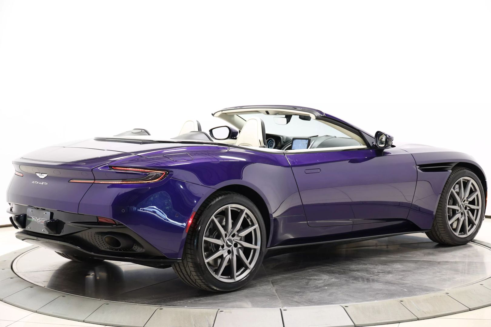 2020 Aston Martin Db11 - Image 5