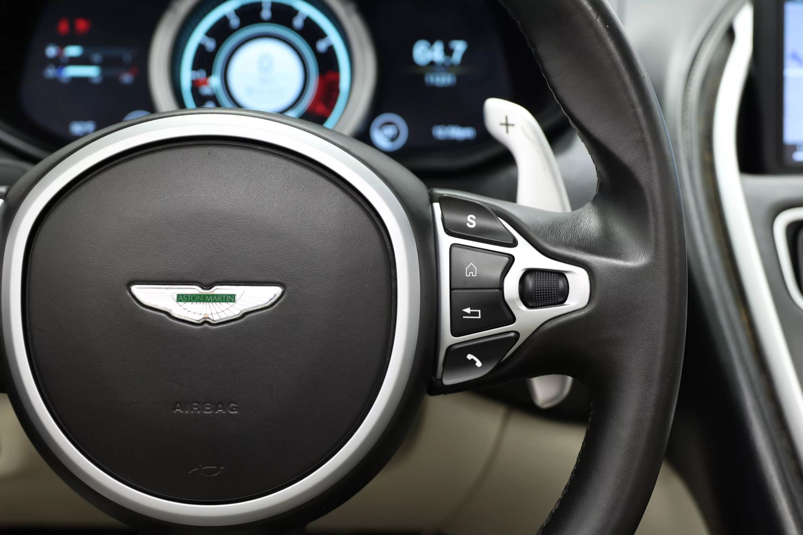 2020 Aston Martin Db11 - Image 30