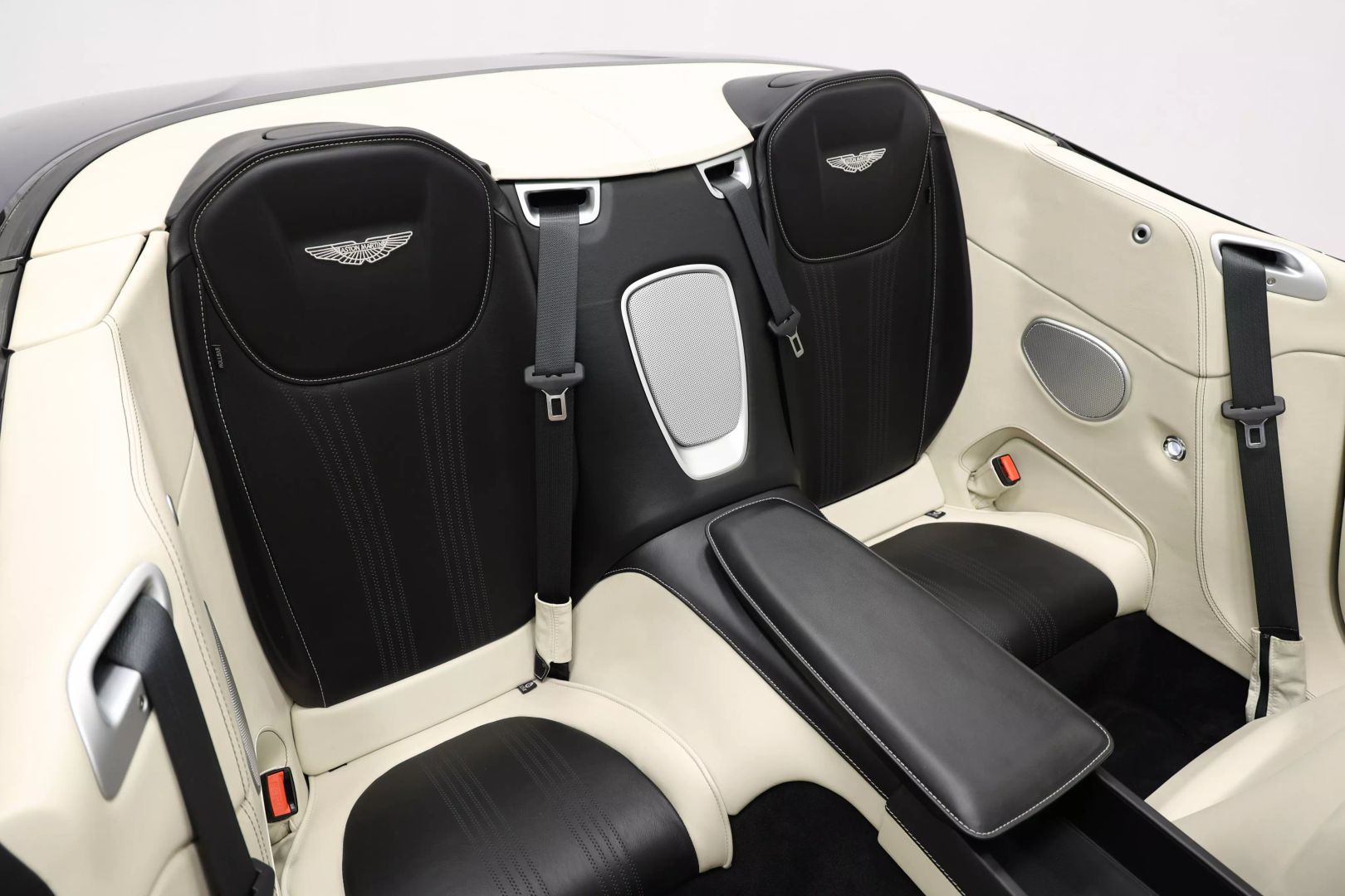 2020 Aston Martin Db11 - Image 68