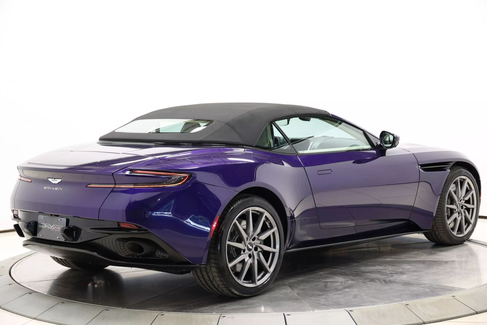 2020 Aston Martin Db11 - Image 105