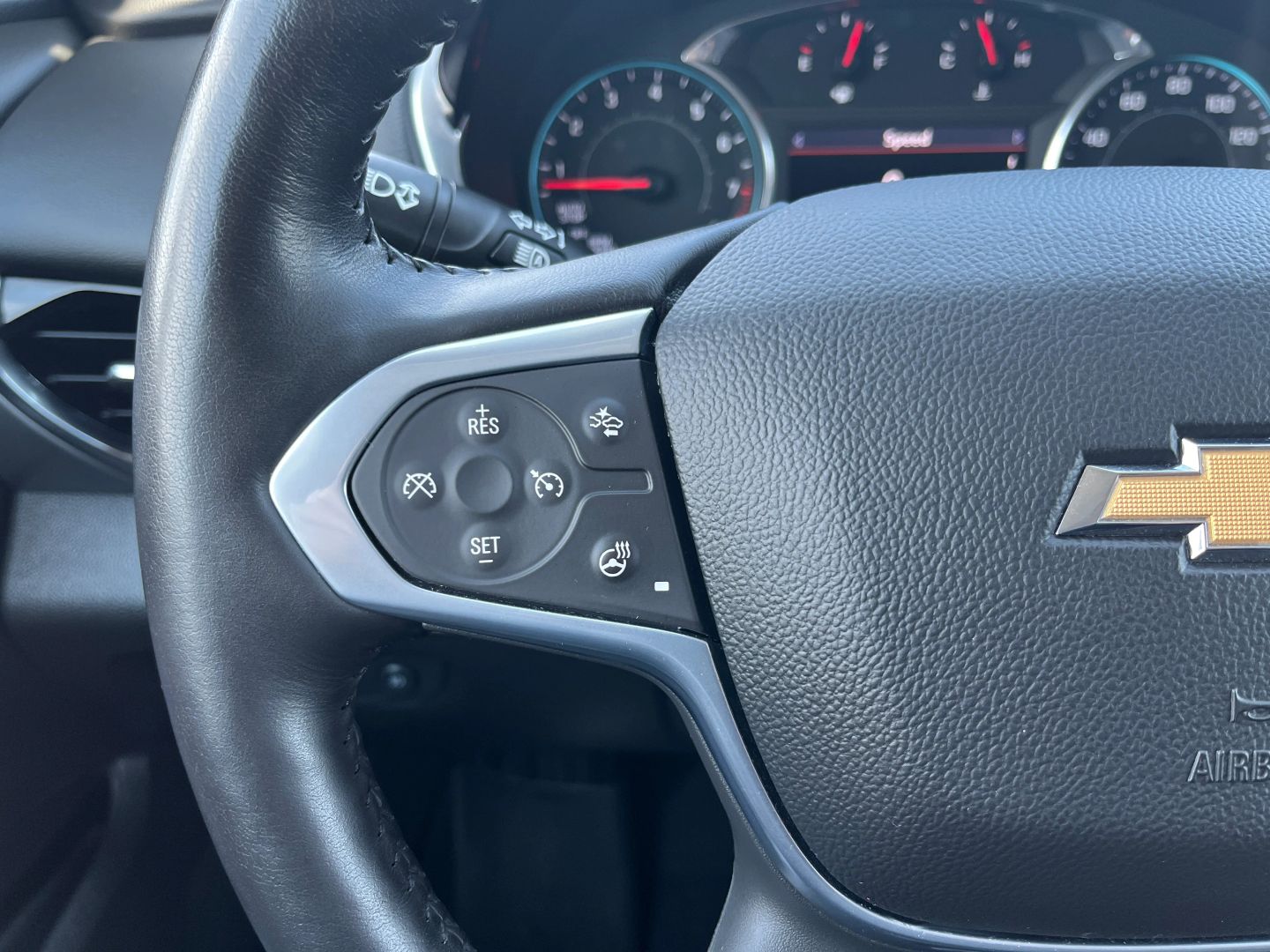 2021 CHEVROLET TRAVERSE SUV V6, 3.6 LITER LT SPORT UTILITY 4D