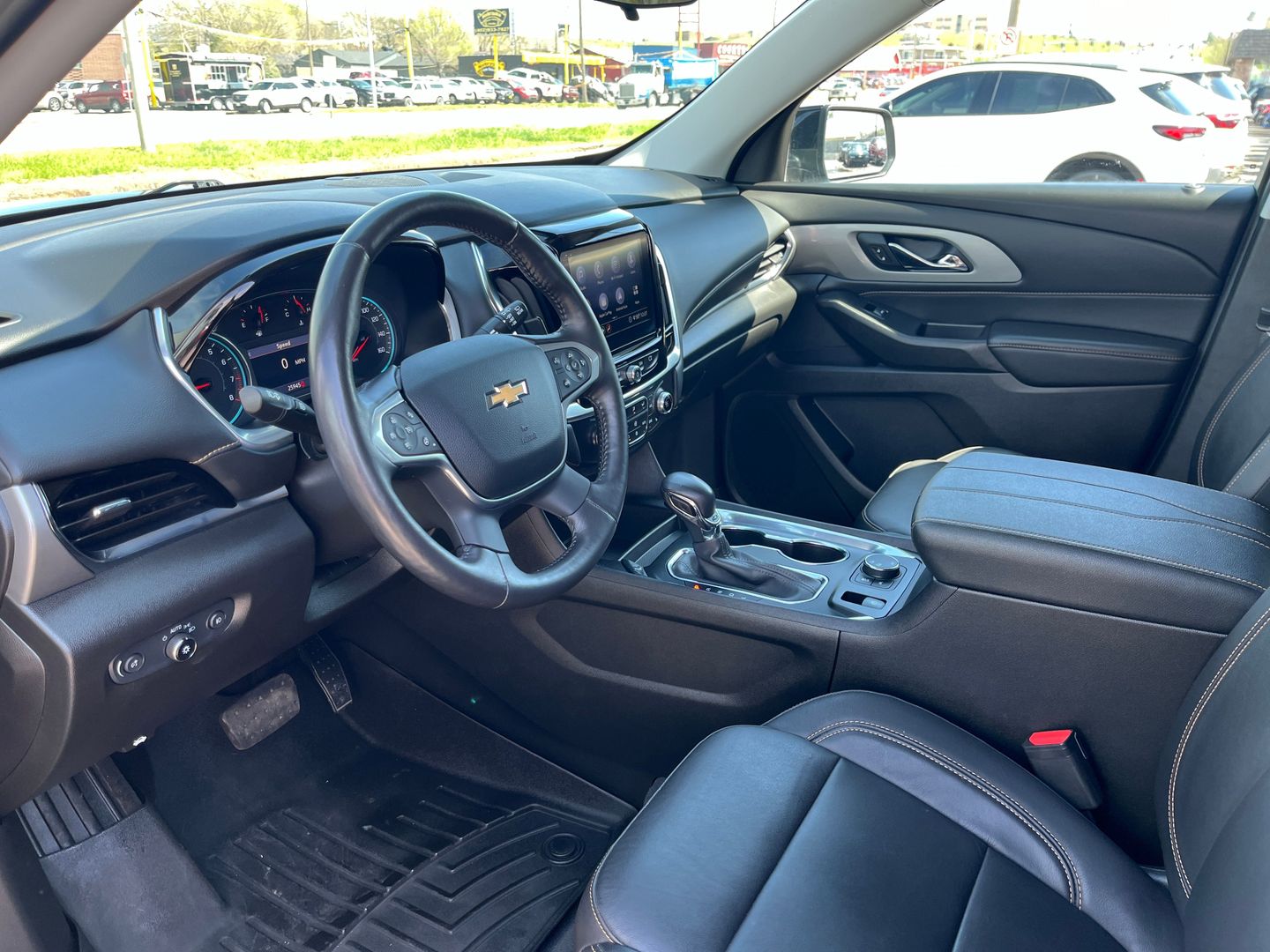 2021 CHEVROLET TRAVERSE SUV V6, 3.6 LITER LT SPORT UTILITY 4D