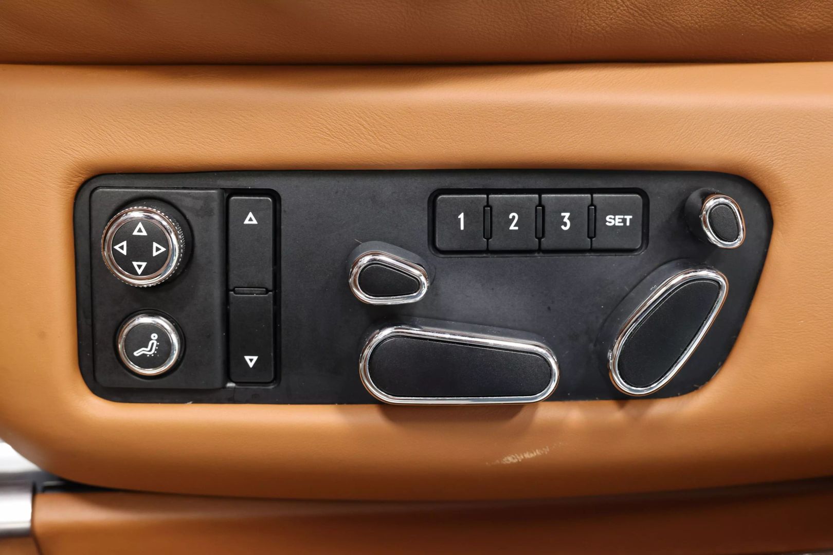 2014 Bentley Flying Spur - Image 15