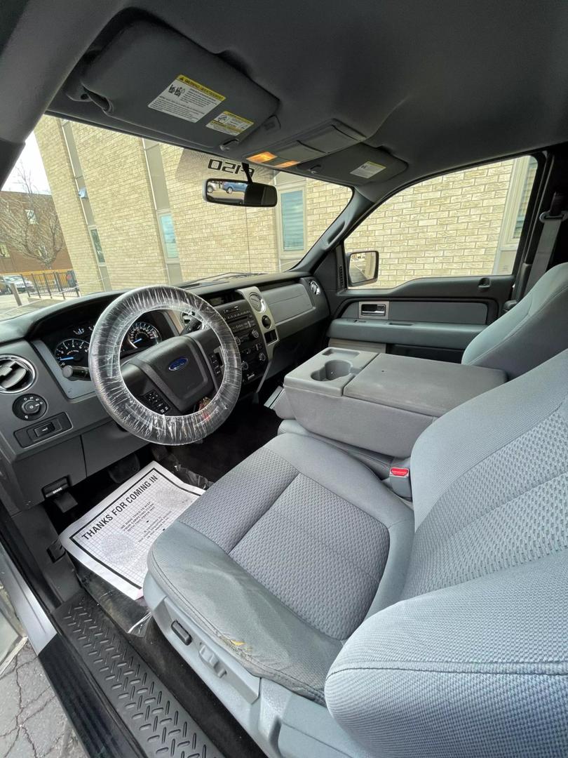 2011 Ford F-150 STX photo 12