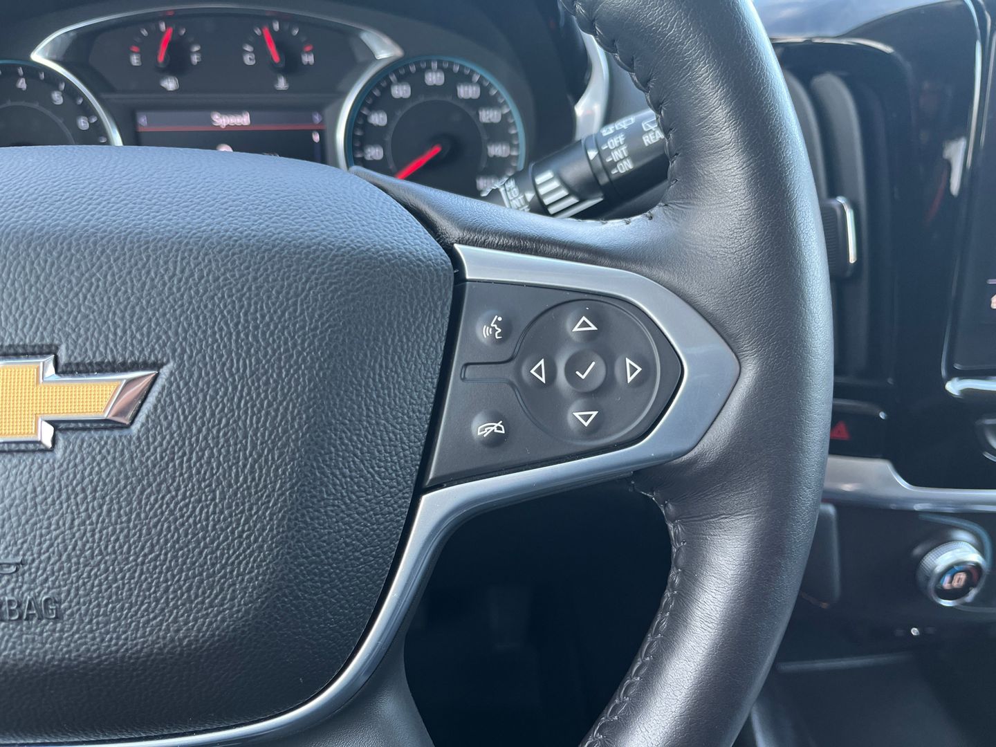 2021 CHEVROLET TRAVERSE SUV V6, 3.6 LITER LT SPORT UTILITY 4D