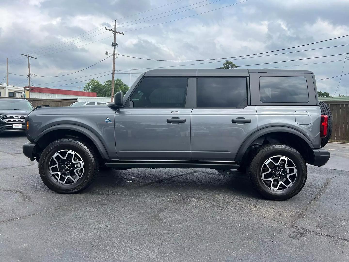 2023 Ford Bronco - Image 5