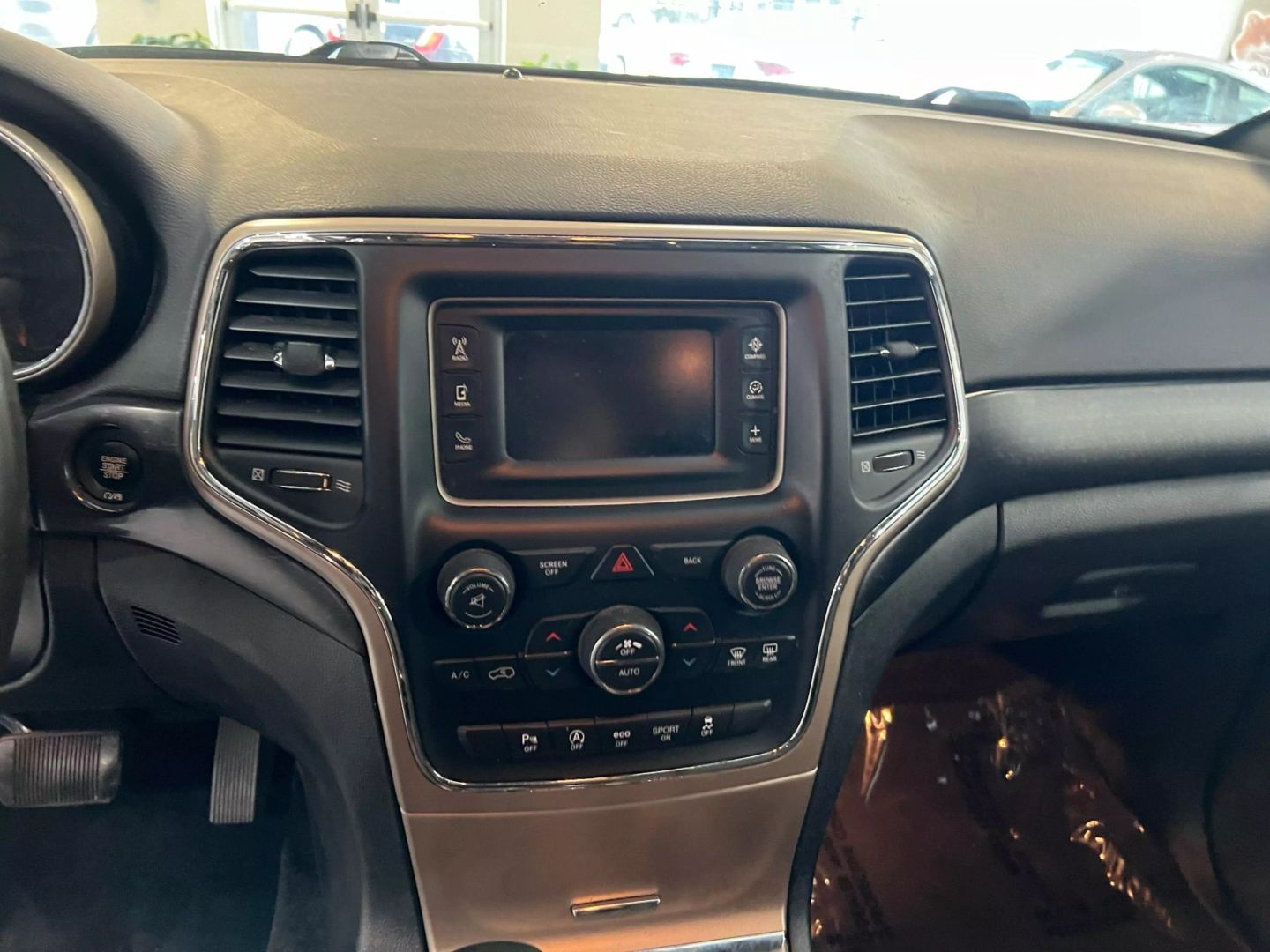 2017 Jeep Grand Cherokee Laredo Sport Utility 4d - Image 48