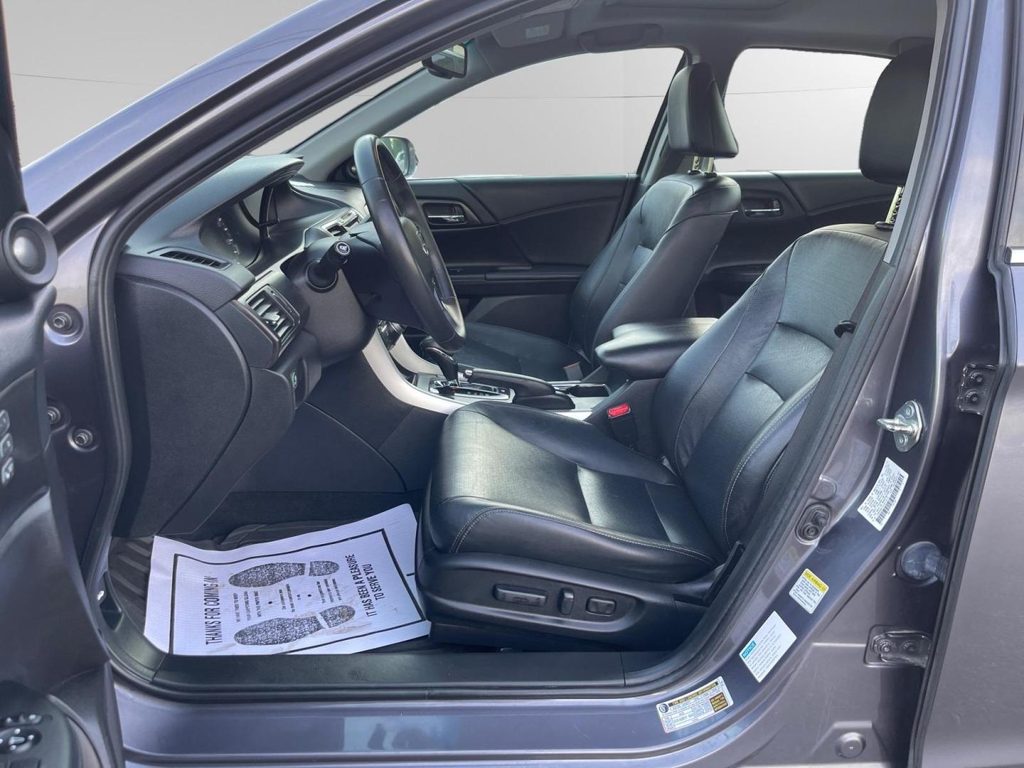 2015 Honda Accord Hybrid Touring Sedan 4d - Image 12