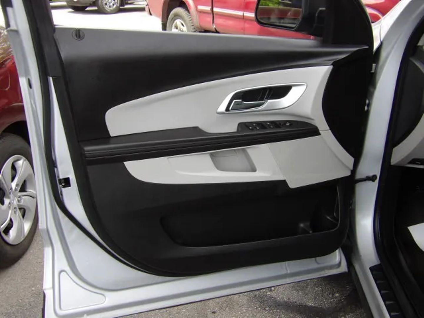 Image 8 of 2011 CHEVROLET EQUINOX